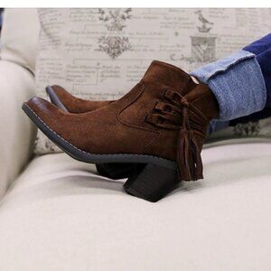 Madeline brown ankle boots tassel satin rose 7.5